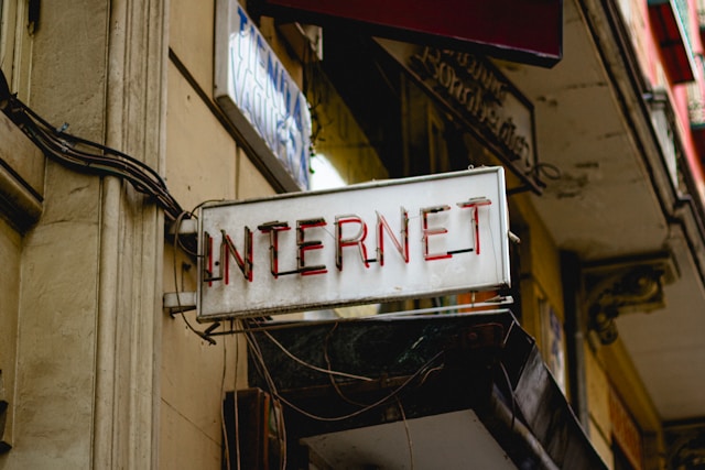 Photograph of sign saying Internet.
